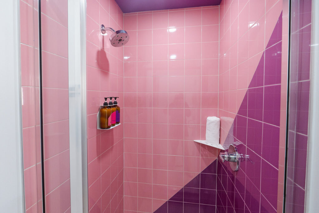 Classic Queen — Pink & Purple photo 4